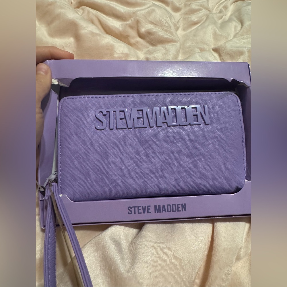 Steve Madden - NWT Clutch Wallet
